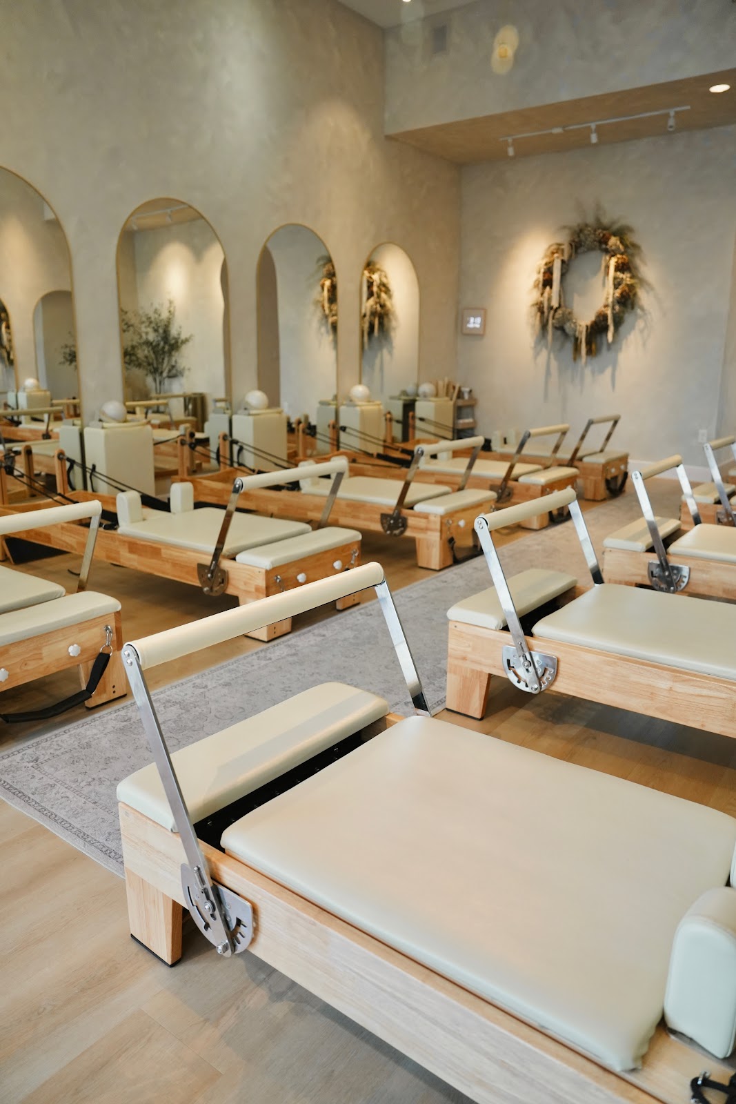 CRÈME Pilates | River Oaks