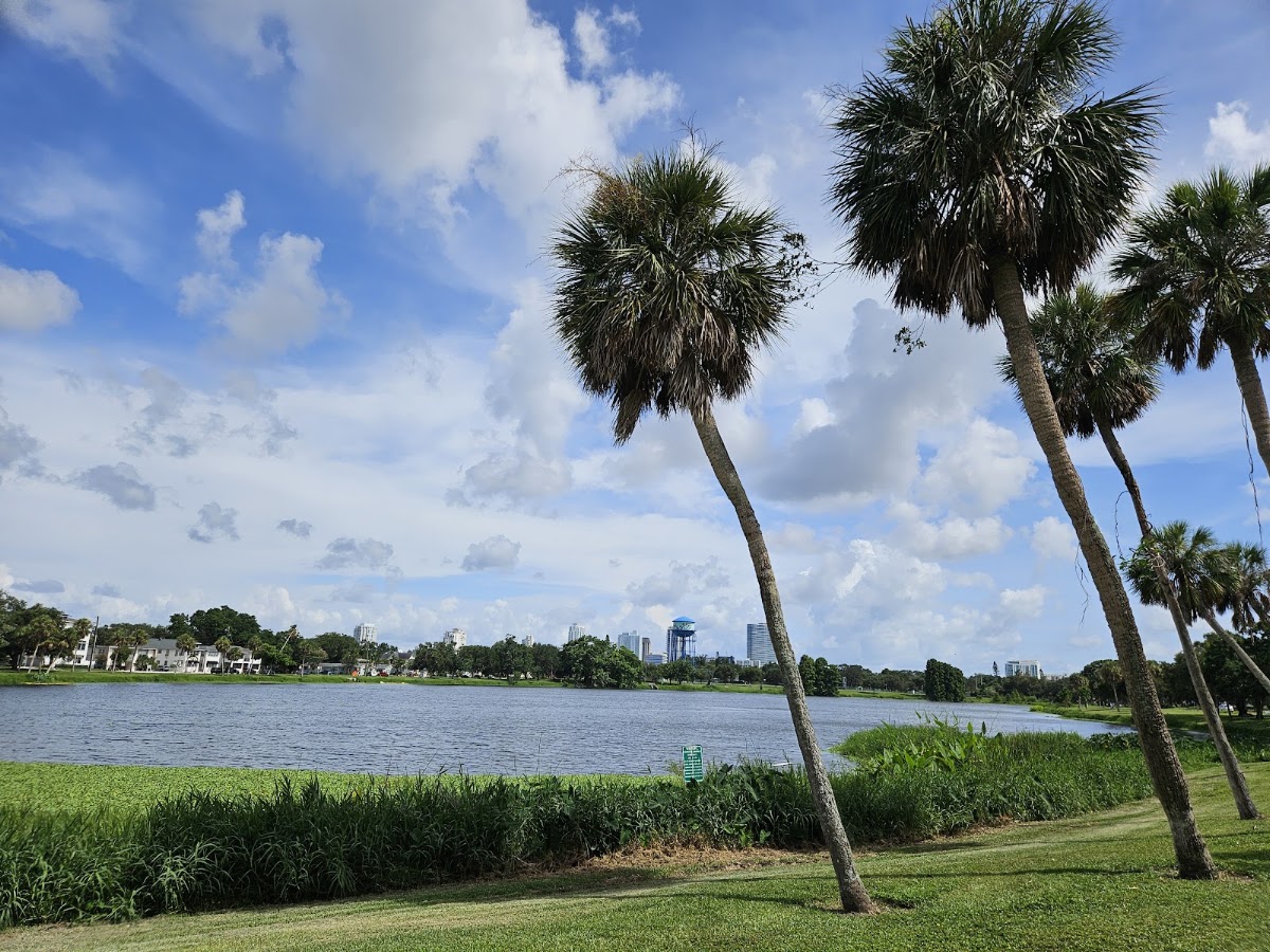 Crescent Lake Park - Photo 2