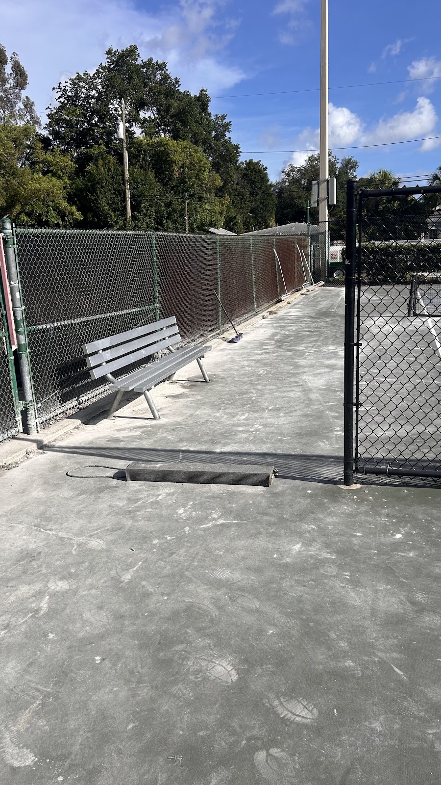 Crescent lake Pickle Ball courts - Photo 3