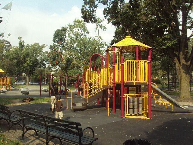 Crocheron Park - Photo 2