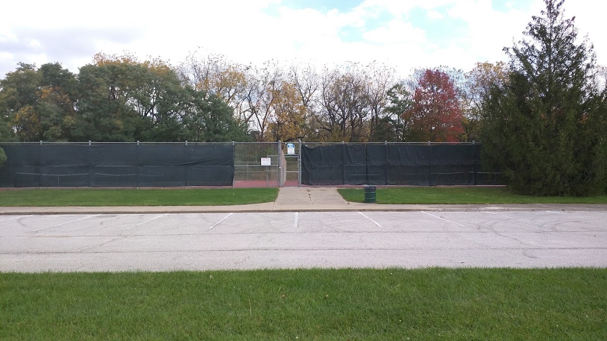 Crossroads Park Tennis Courts - Photo 3