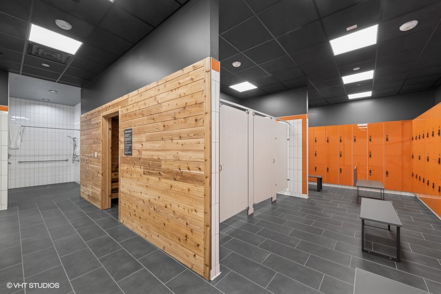 Crunch Fitness - East Plano - Photo 3