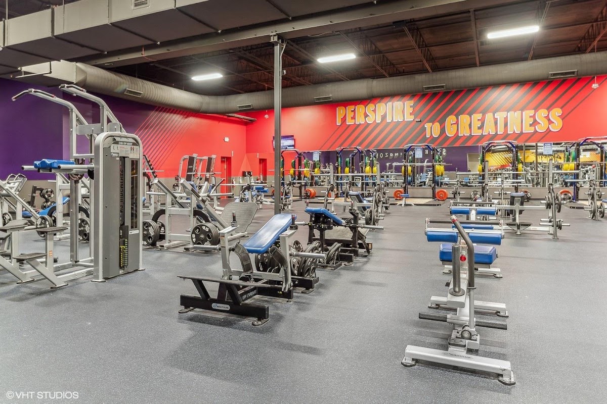 Crunch Fitness - Fort Collins - Photo 1