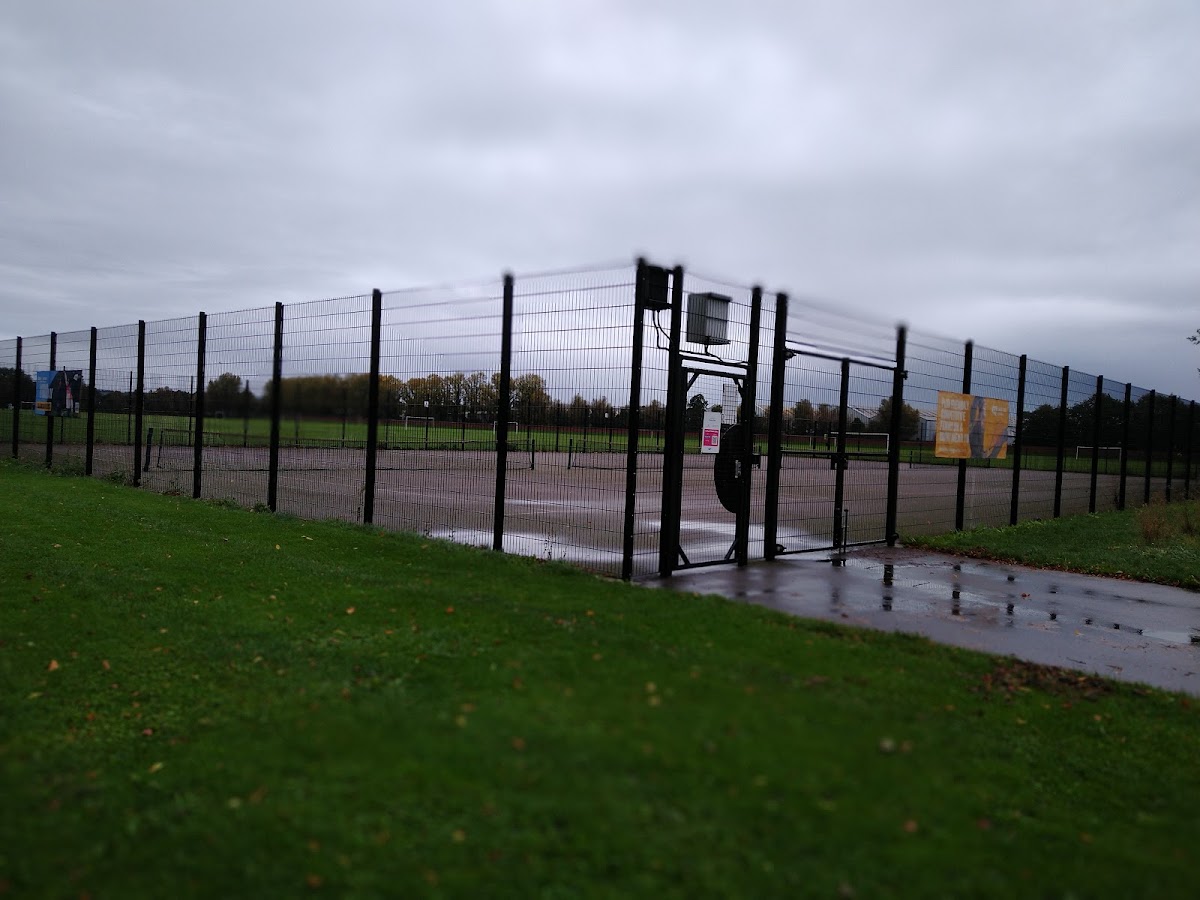 Darley Fields Tennis Courts - Photo 2