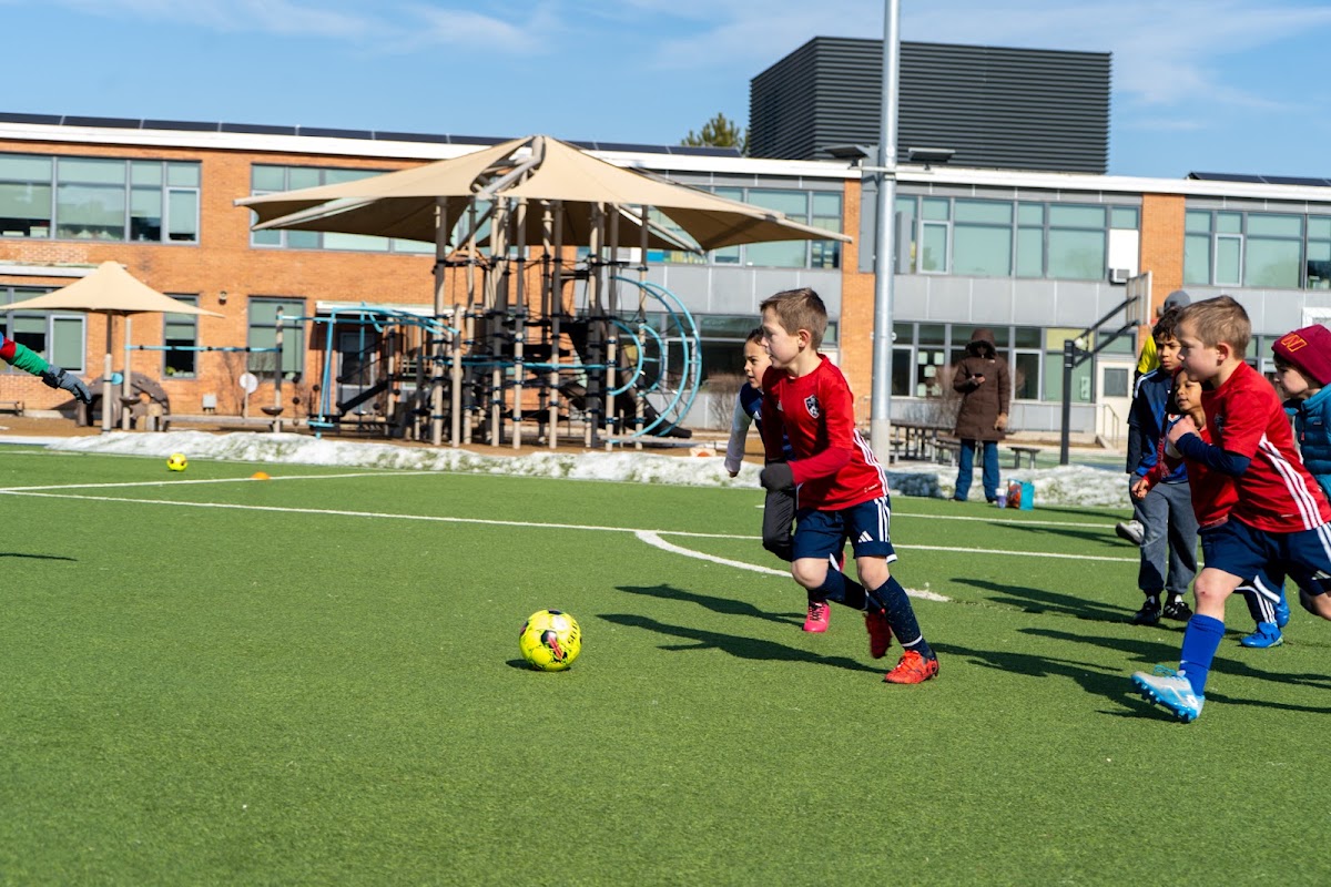 DC Soccer Club - Photo 2