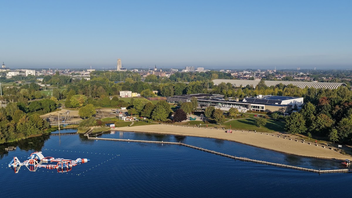 De Nekker - provinciaal Sport- en Recreatiecentrum - Photo 1