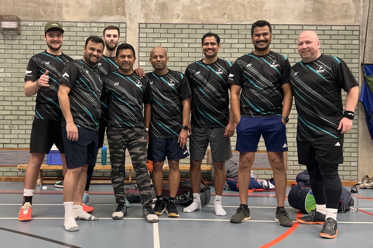 Deanes Badminton Club - Photo 2