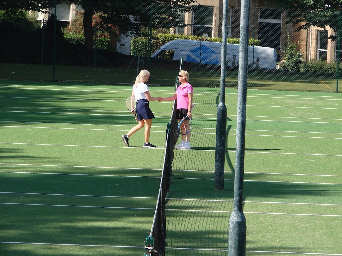 Deans Tennis and Squash Club - Photo 3