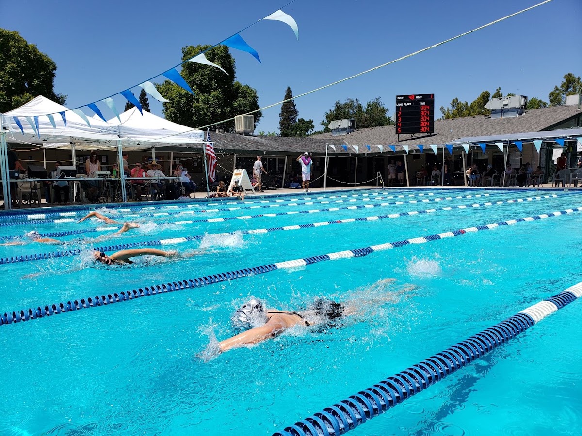 Del Norte Athletic Club - Photo 2
