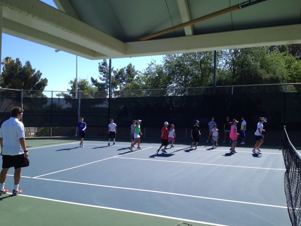Desert Palm Tennis Club - Photo 2