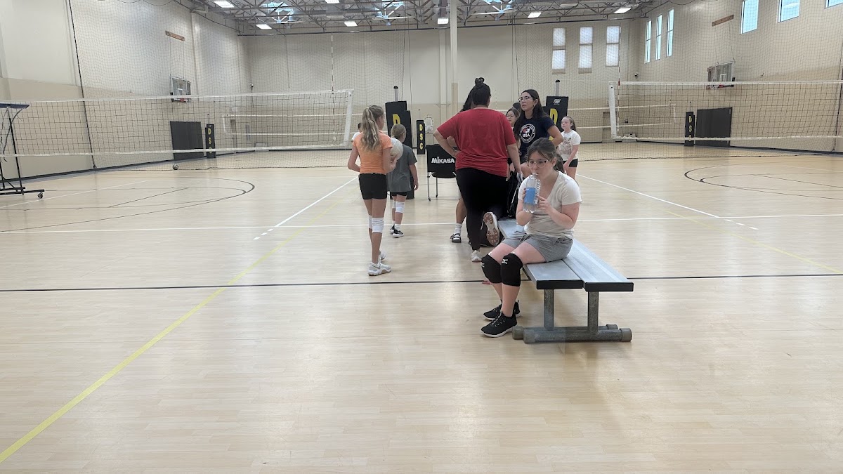 DESERT SPORTS CENTER - Photo 3
