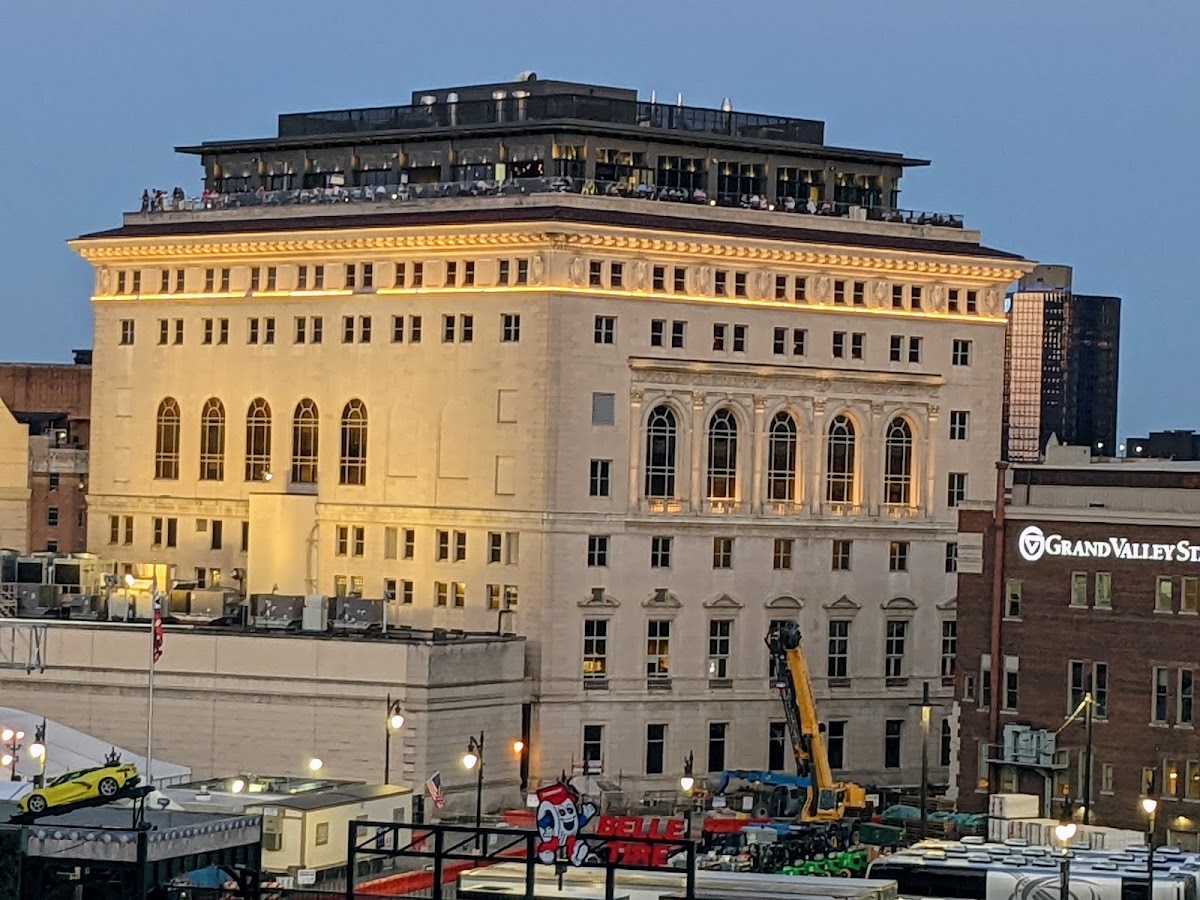 Detroit Athletic Club - Photo 2