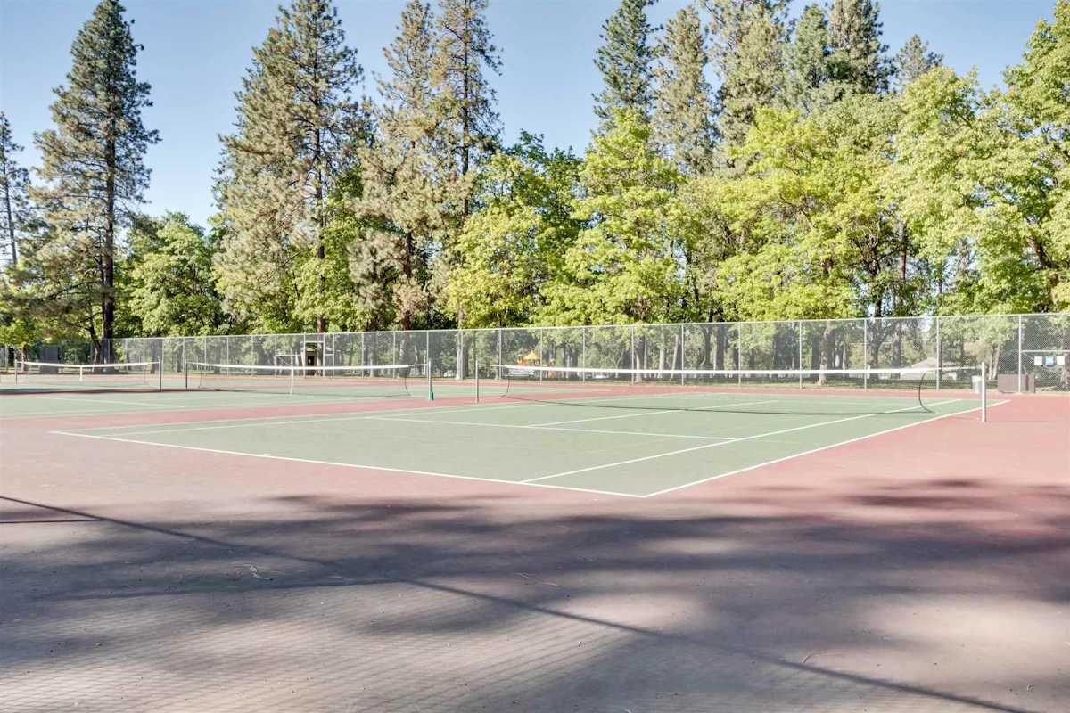 Dial Jones Tennis Academy: Spokane Tennis Lessons - Photo 3