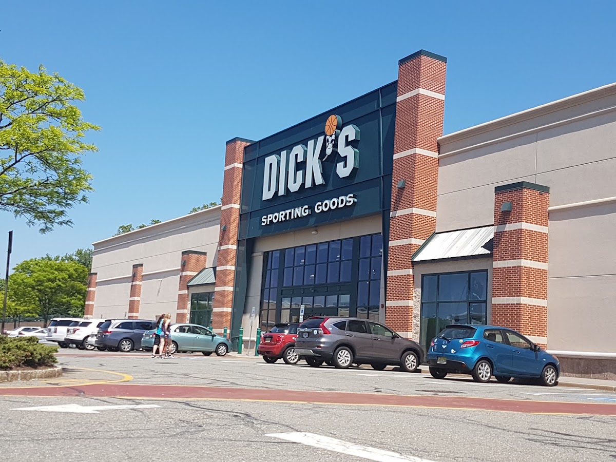 DICK'S Sporting Goods - Photo 1