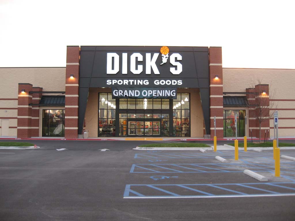 DICK'S Sporting Goods - Photo 1