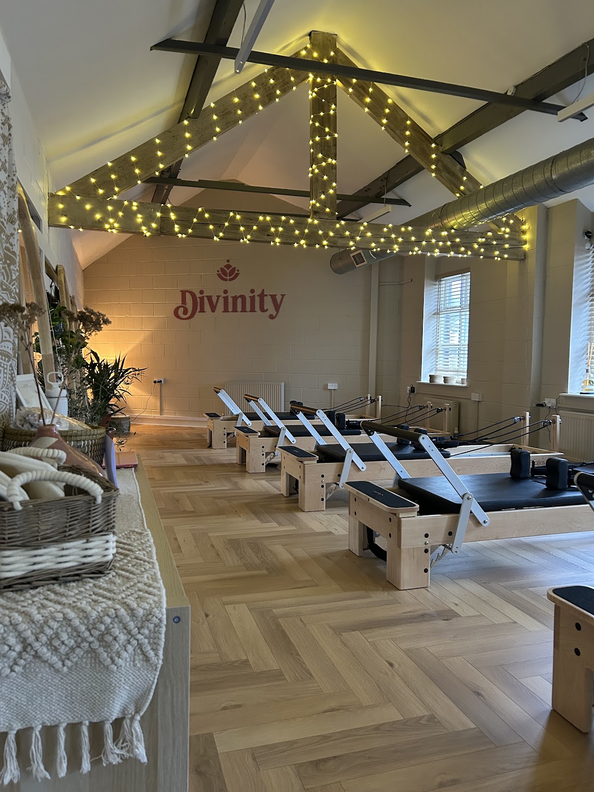 Divinity Studio - Photo 2
