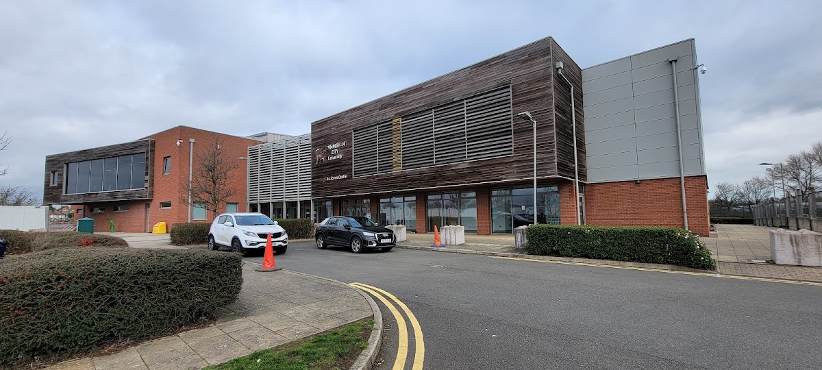 Doug Ellis Sports Centre - Photo 2