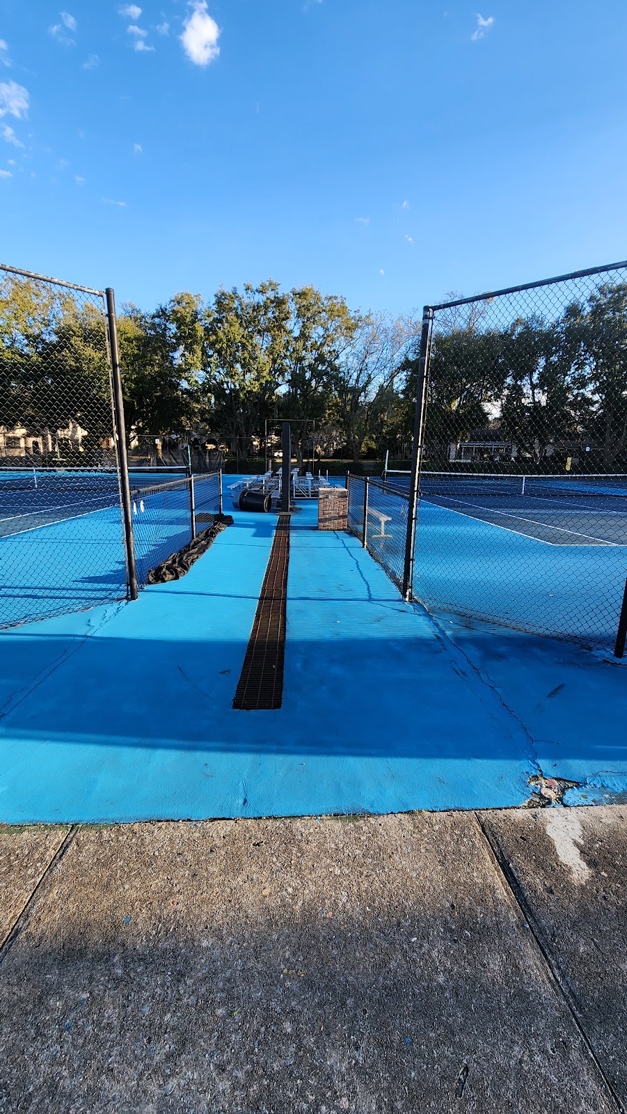 Earle Tennis Center - Photo 2