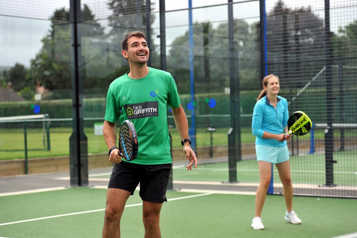 East Glos Club: Tennis, squash, padel, racketball - Photo 3