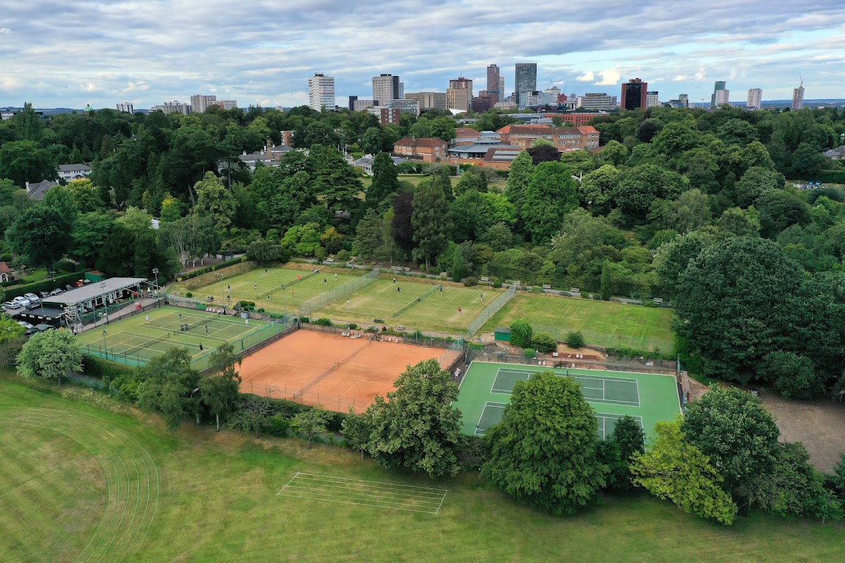 Edgbaston Archery & Lawn Tennis Society - Photo 2