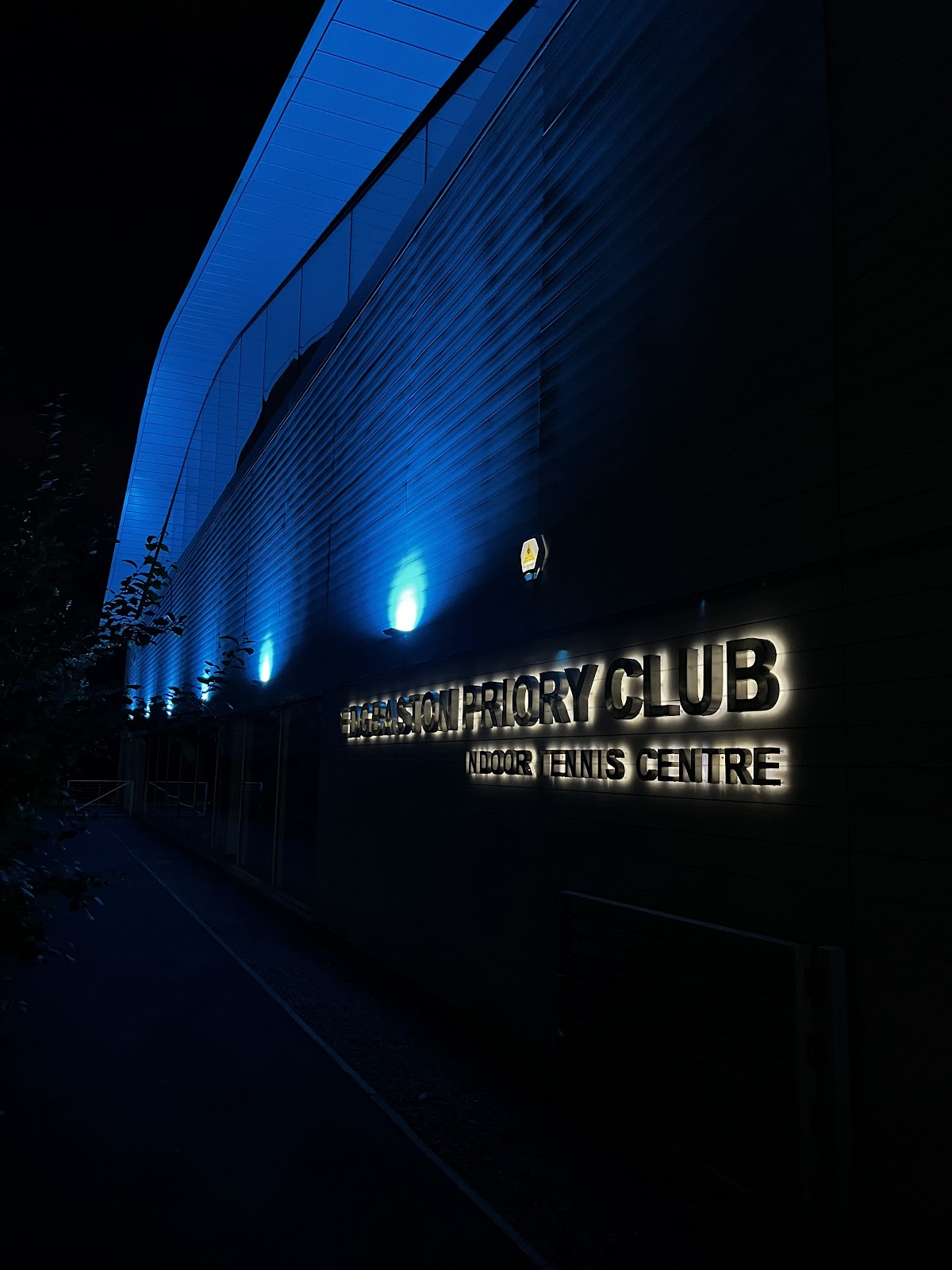 Edgbaston Priory Indoor Tennis Centre - Photo 3
