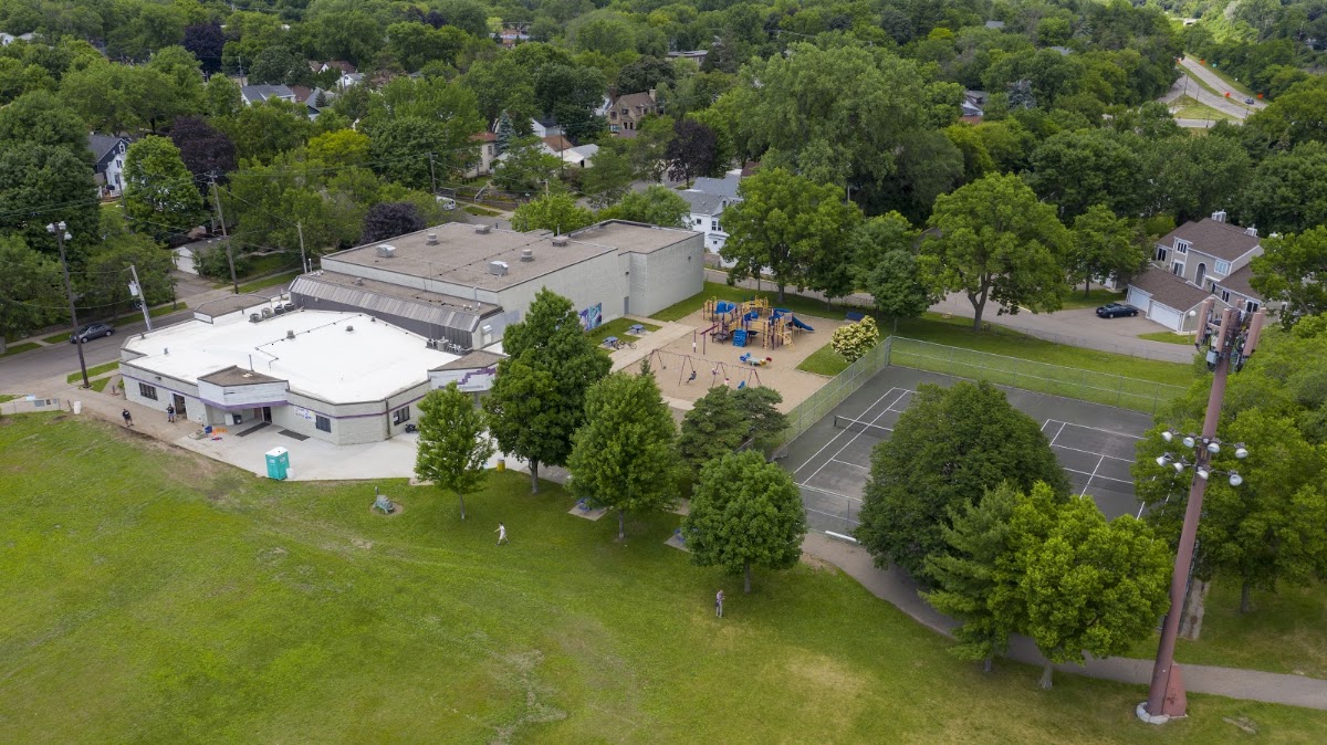 Edgcumbe Recreation Center - Photo 1