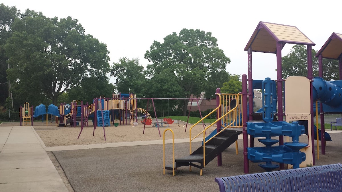 Edgcumbe Recreation Center - Photo 3
