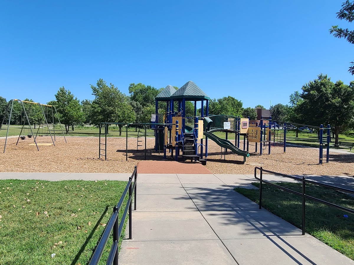 Edgemoor Recreation Center - Photo 2