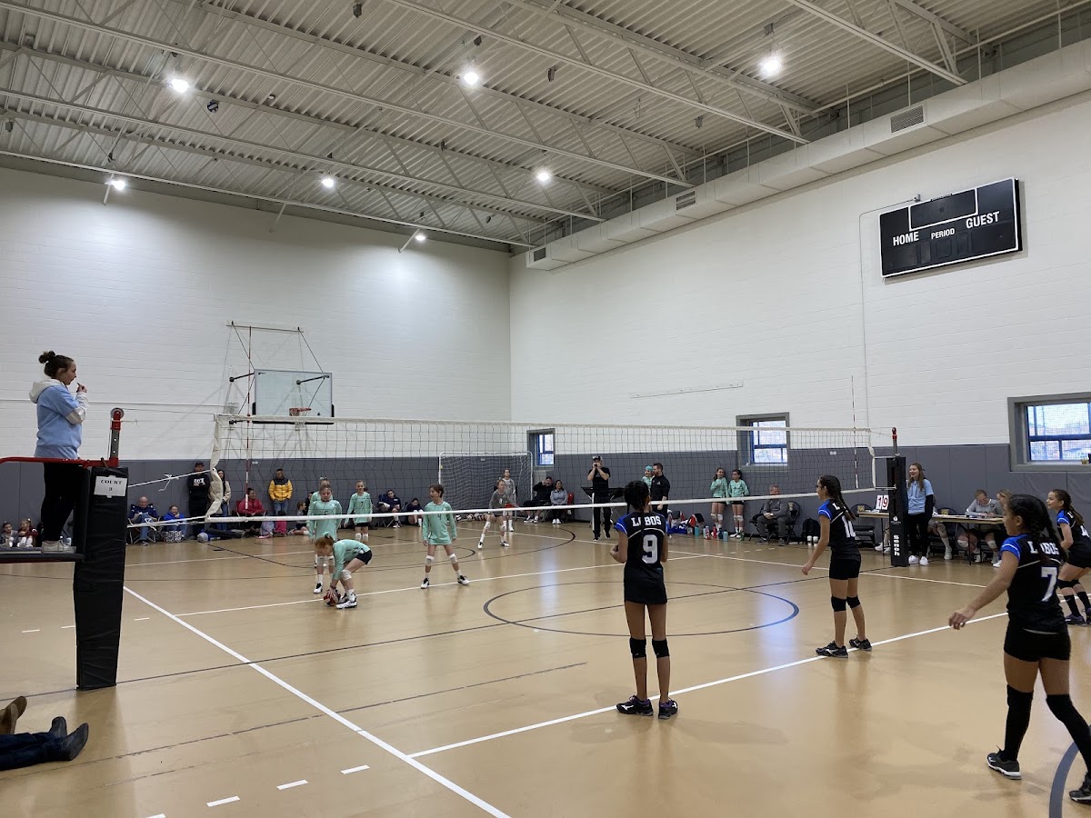 El Pomar Sports Center - Photo 1