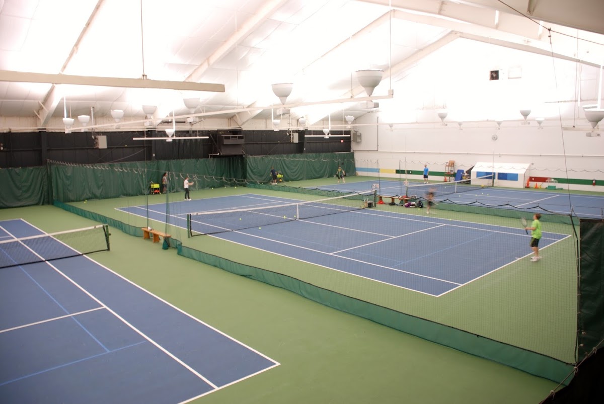 Elite Sports Club-Brookfield - Photo 1