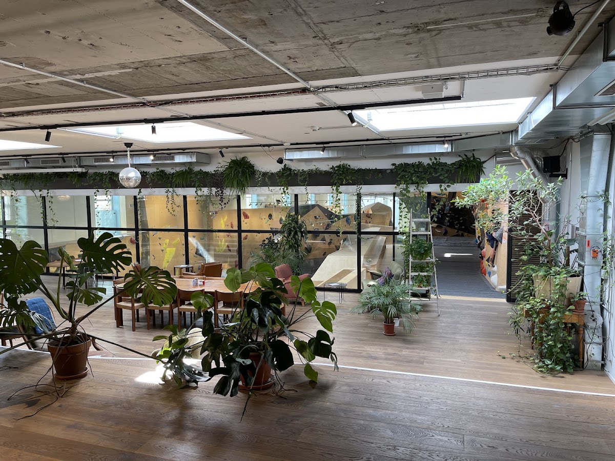 ELYS Boulderloft - Photo 3