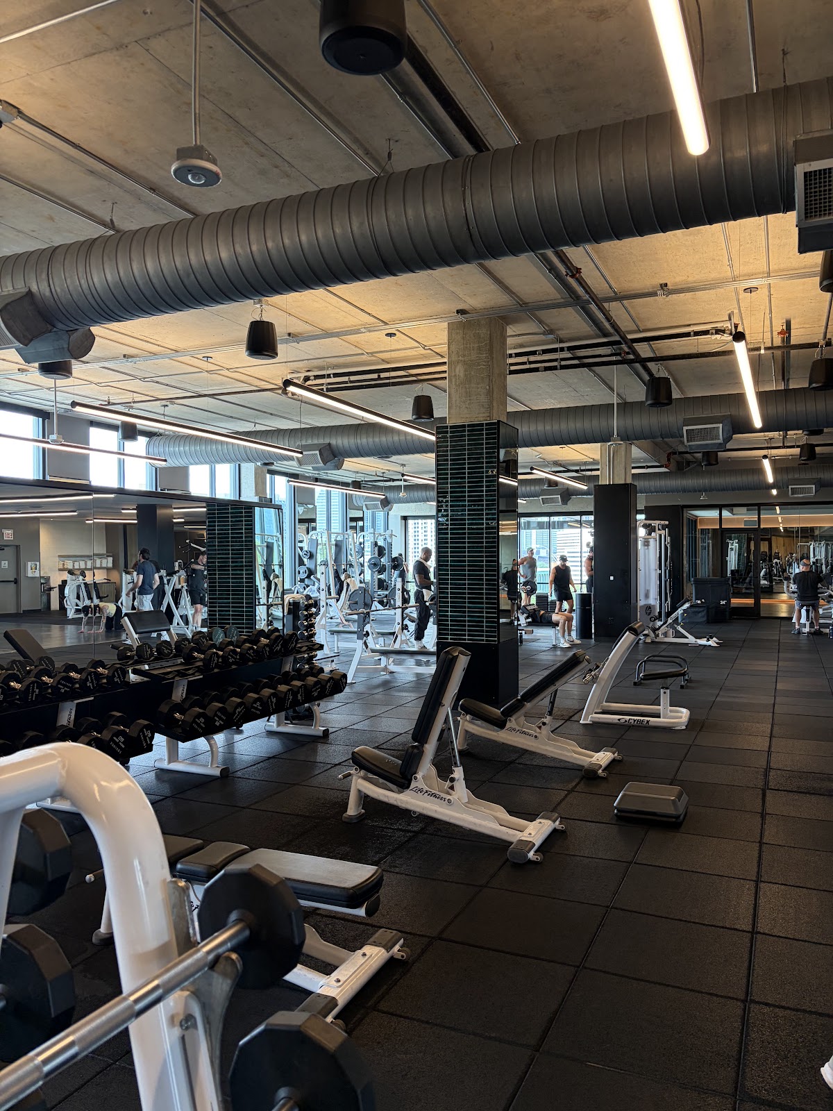 Equinox Austin - Photo 2