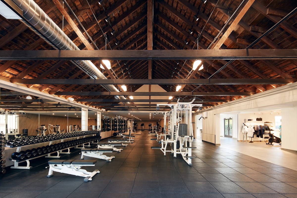 Equinox Hamptons - Photo 2