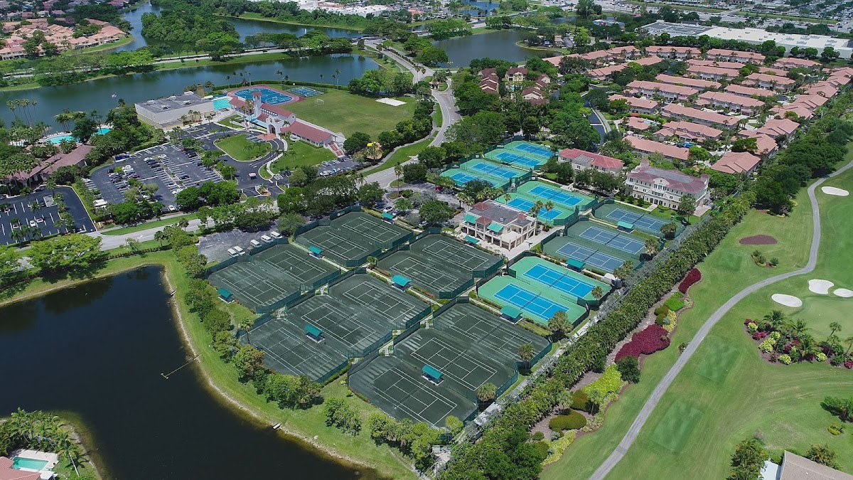 Evert Tennis Academy - Photo 2