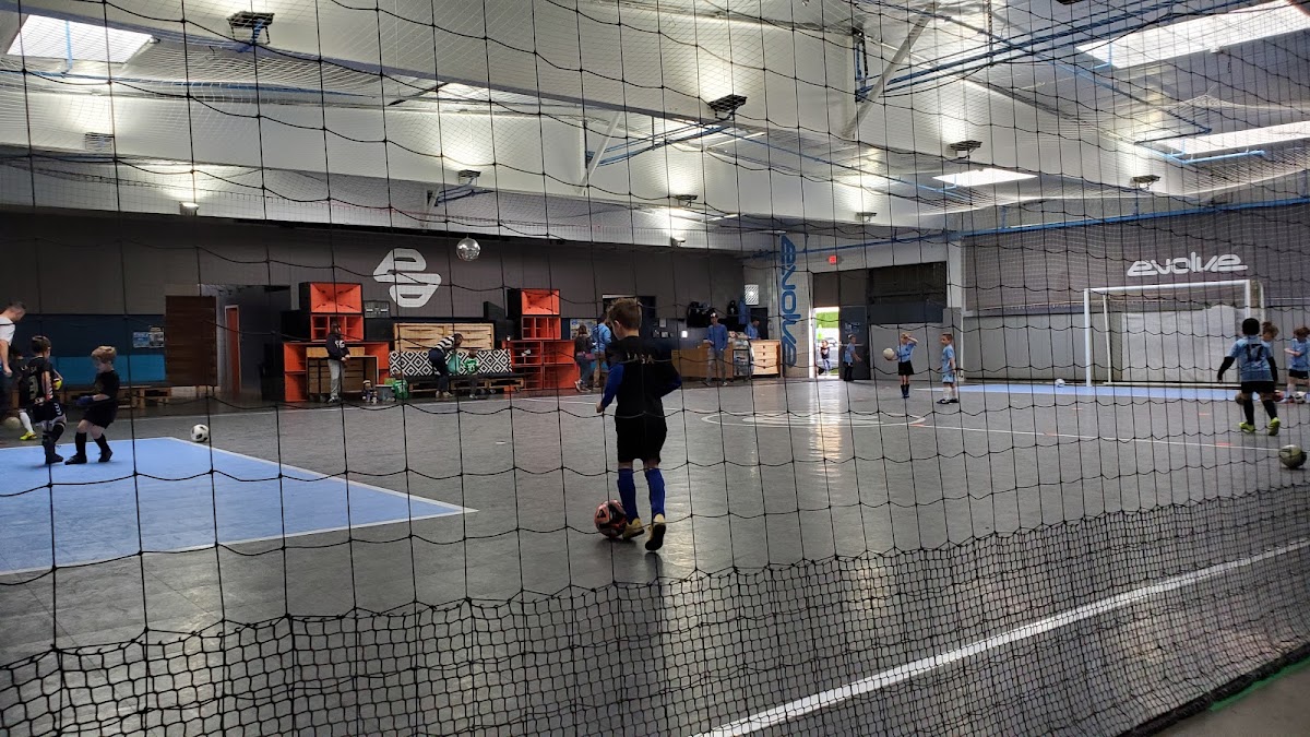 Evolve Soccer LA - Photo 3