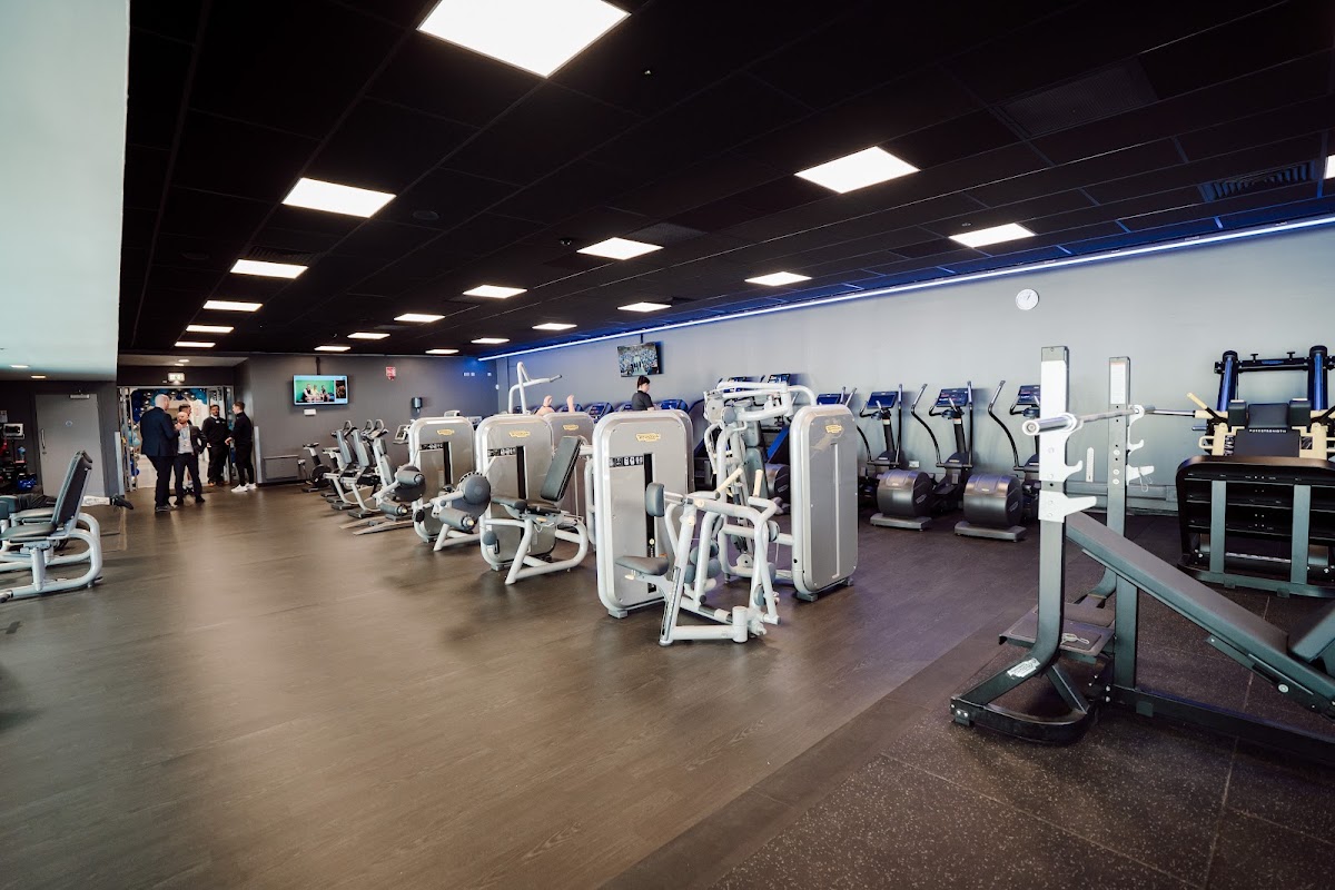 Falls Leisure Centre - Photo 3