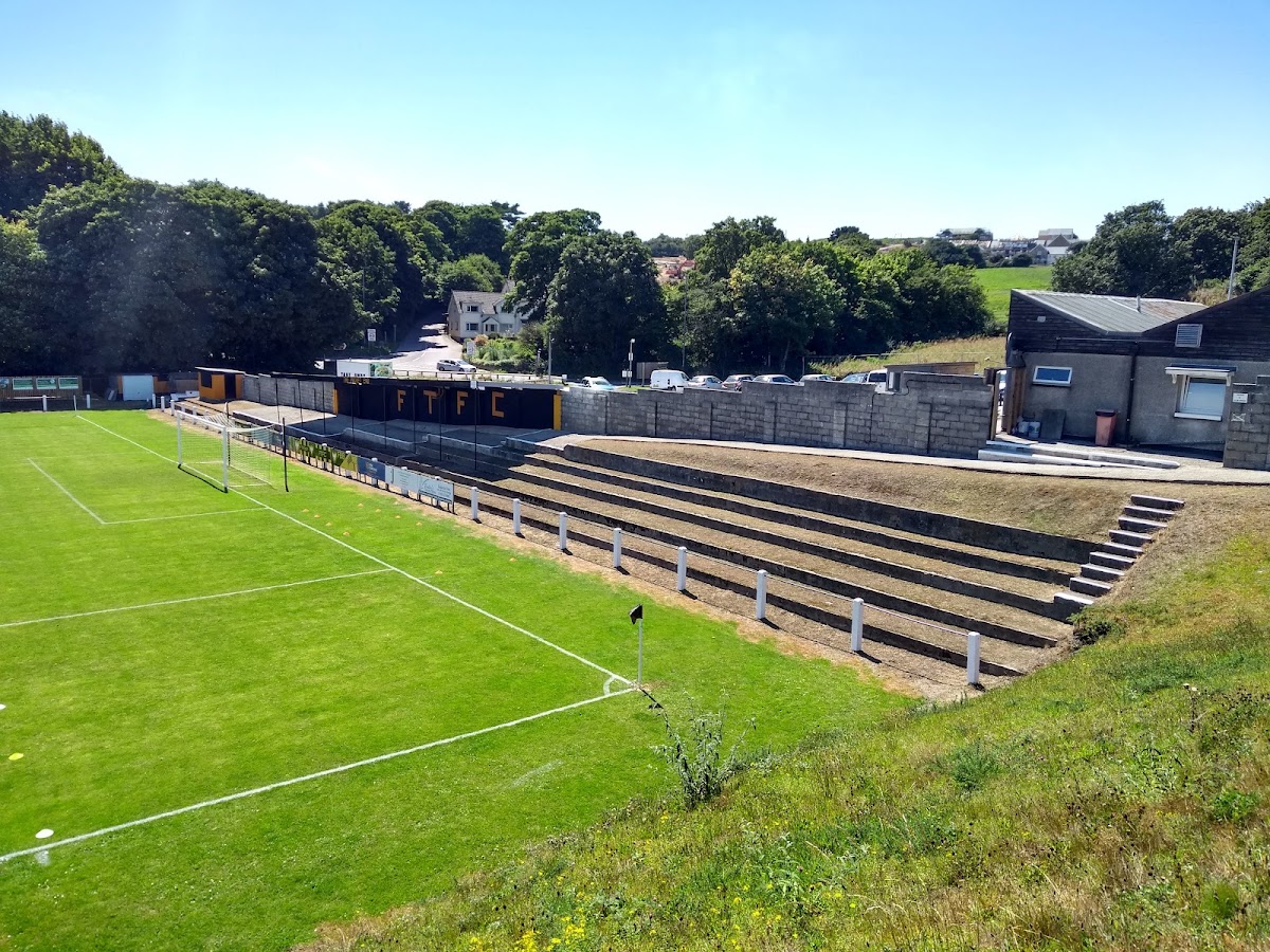 Falmouth Town AFC & Social Club - Photo 2