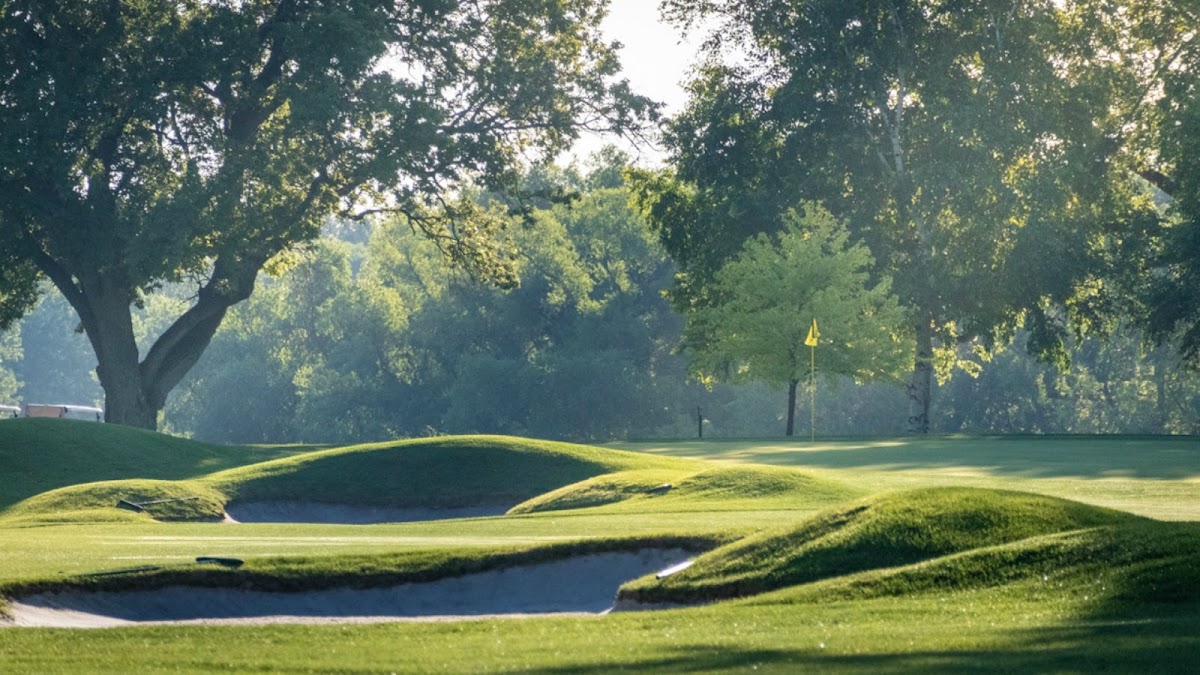 Fargo Country Club - Photo 3