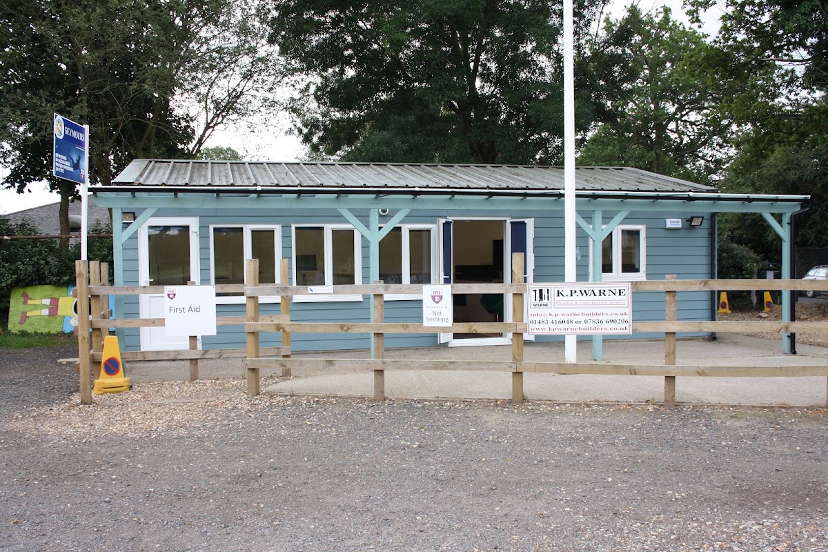 Farncombe Youth Football Club - Photo 2