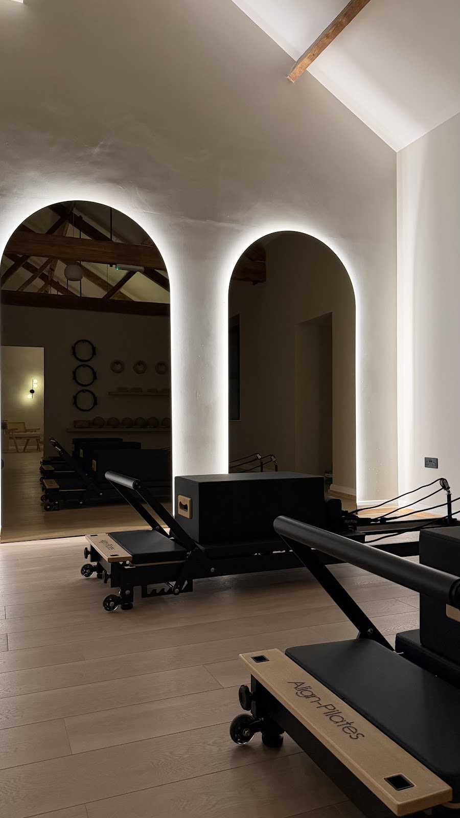 Figure - Reformer Pilates Studio - Photo 2