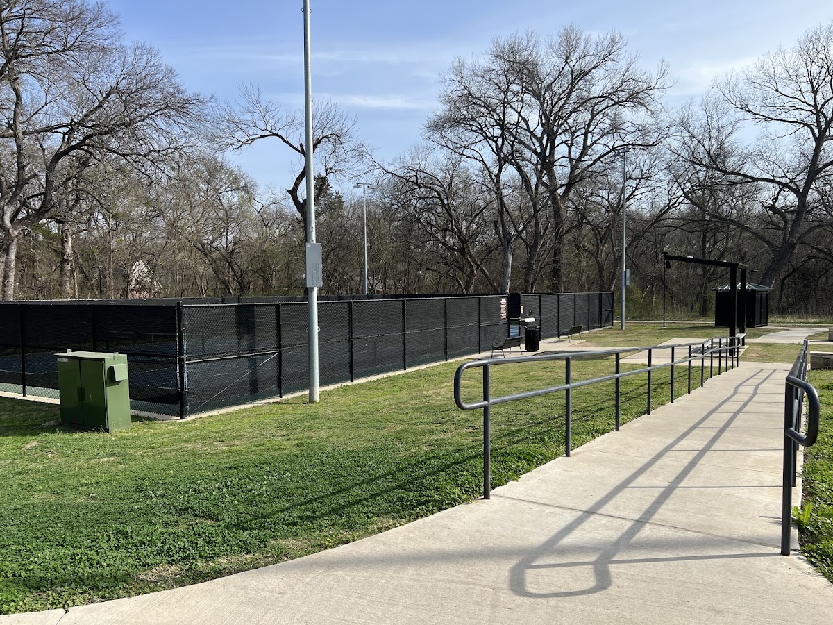 Finch Park Pickleball Court