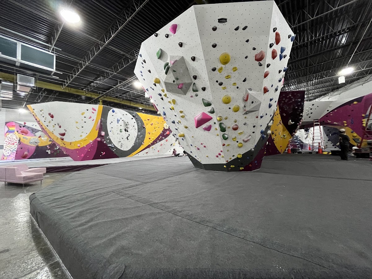 First Ascent Humboldt Park - Photo 2