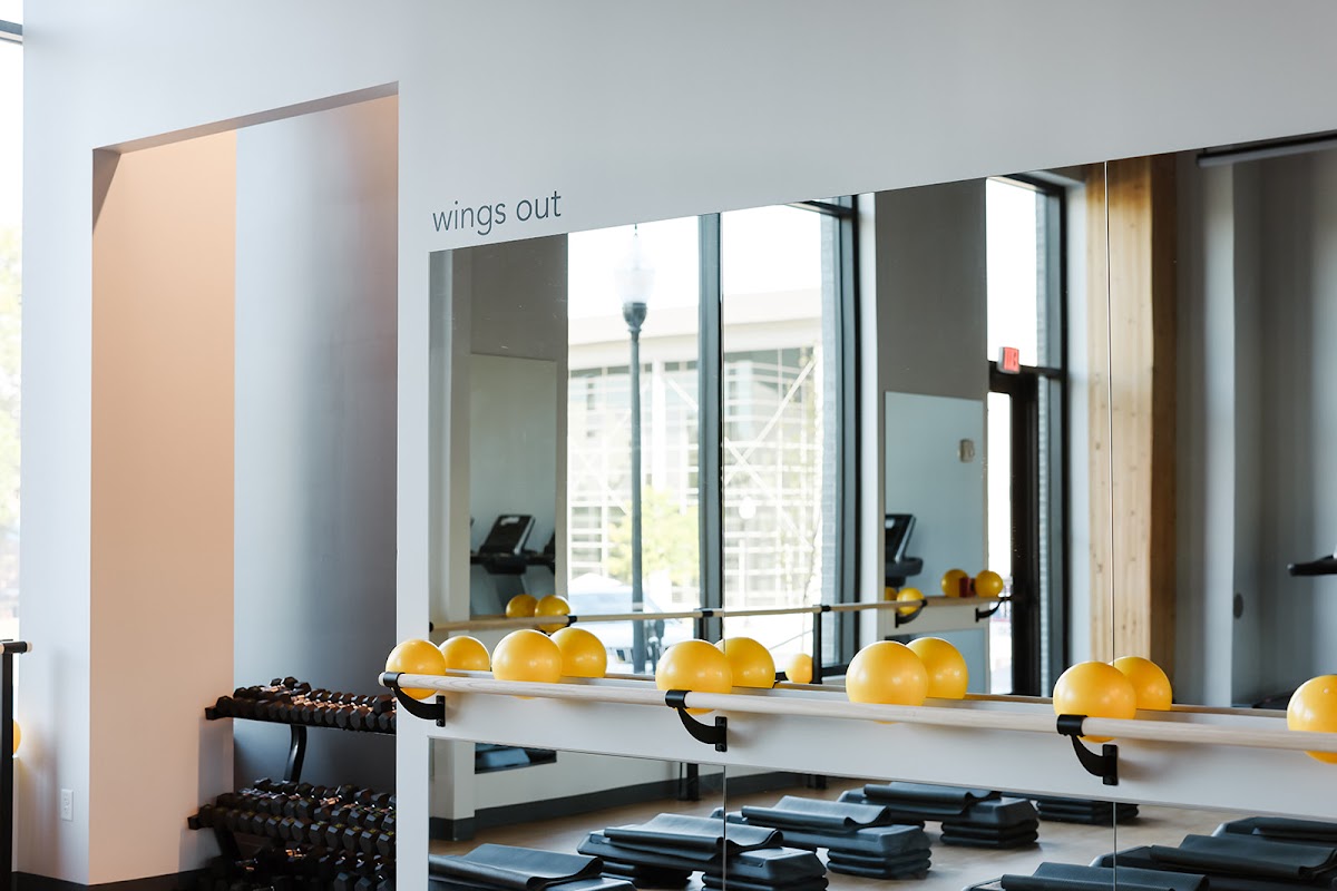 Fly Fitness (Downtown Omaha) - Photo 2