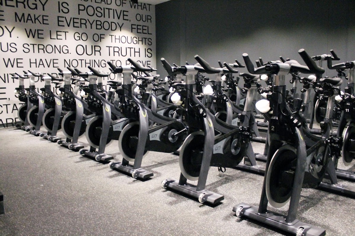 Fly Fitness (SOLNK) - Photo 2