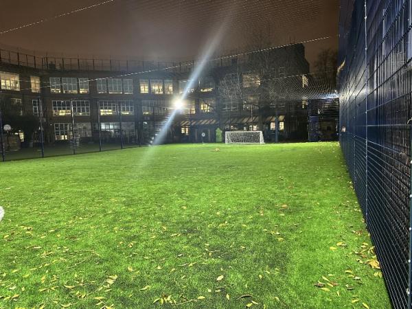 Football 567 Leagues / 5 a-side / Kennington - Photo 3