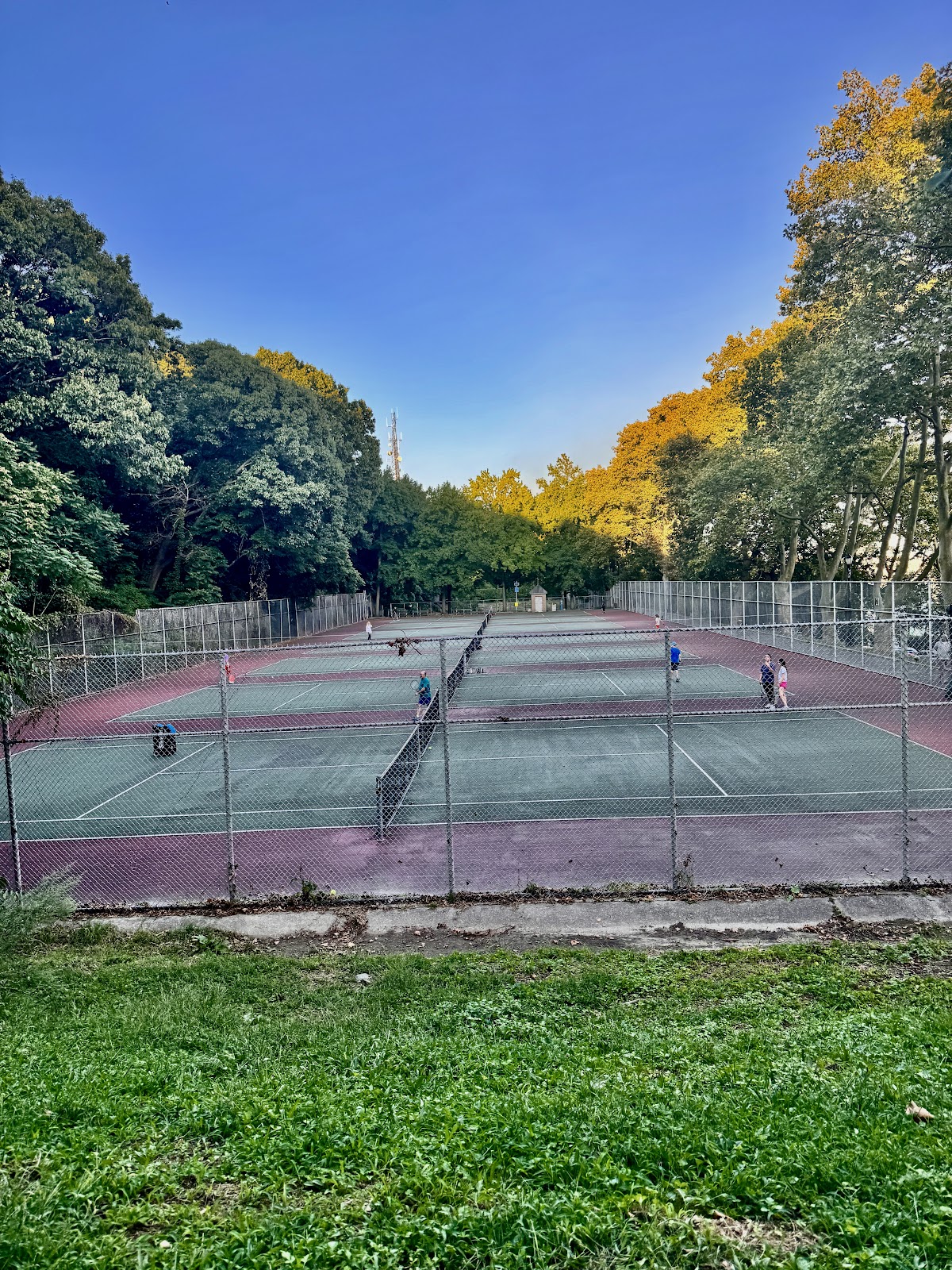 Forest Park Tennis Courts - Photo 2