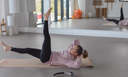 Formation Professeur de Pilates | Mireille Favre-Trosson - Photo principale