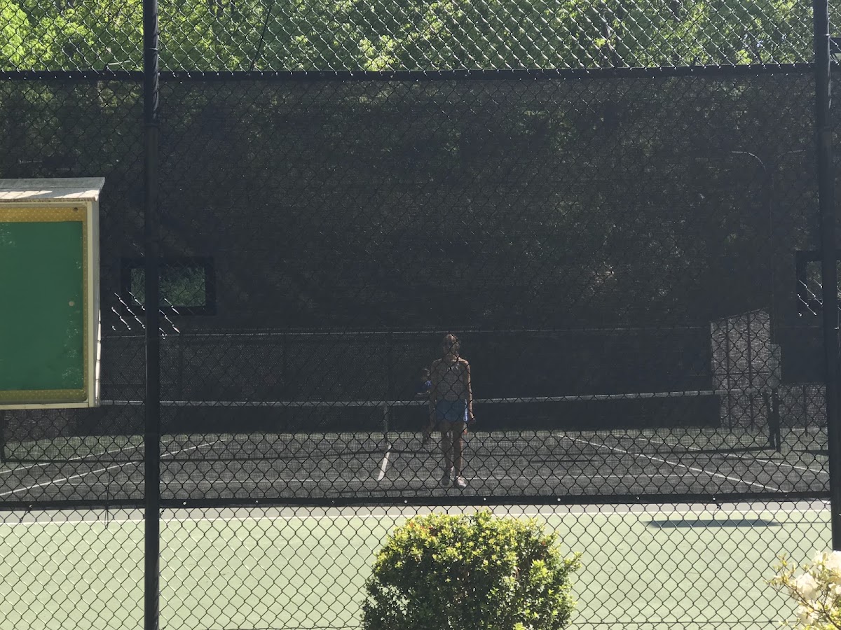 Foxcroft Swim & Racquet Club - Photo 3