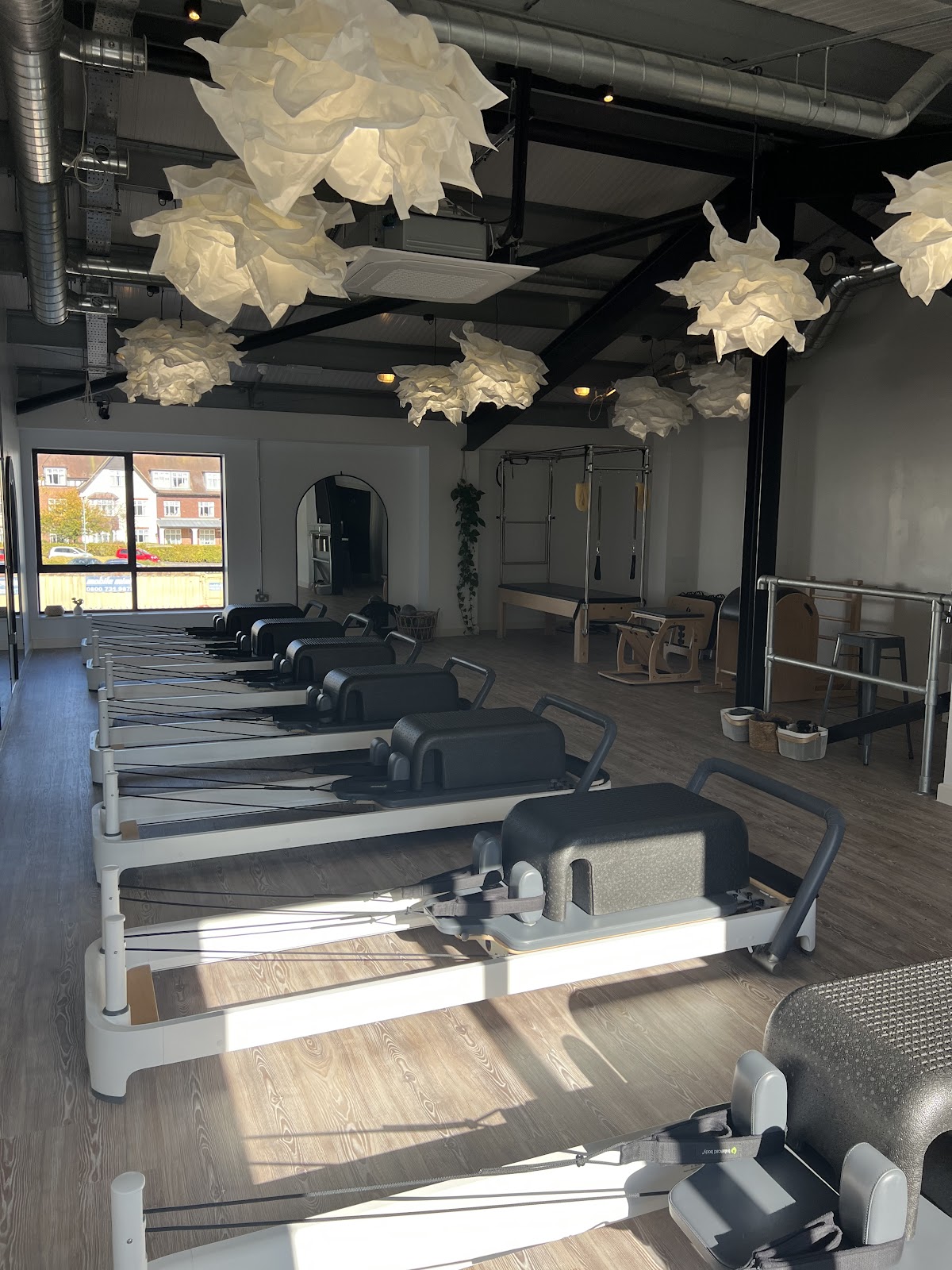 FRAMEWORK PILATES - Reformer Studio