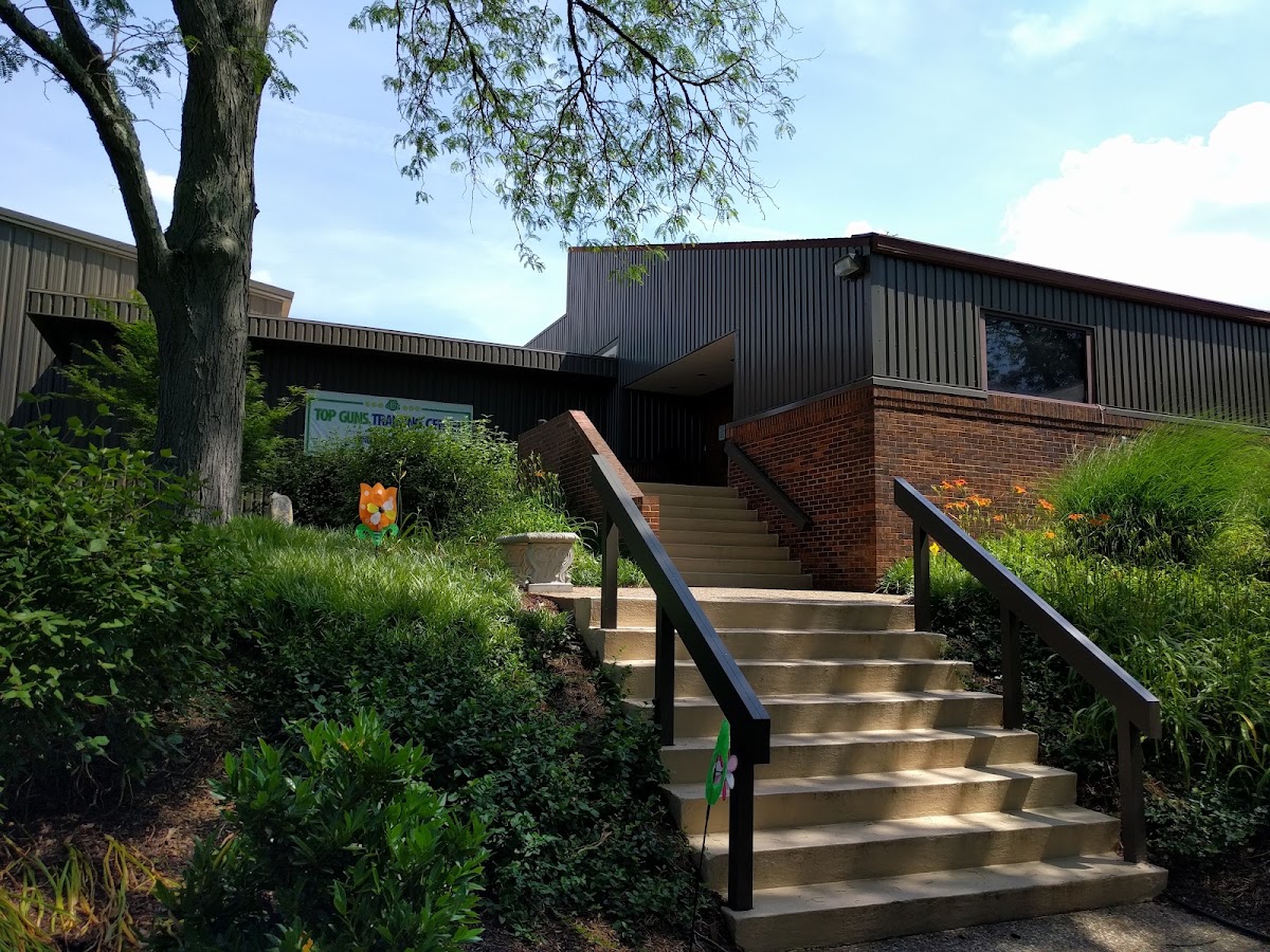 Frontenac Racquet Club: Tennis & Pickleball - Photo 3